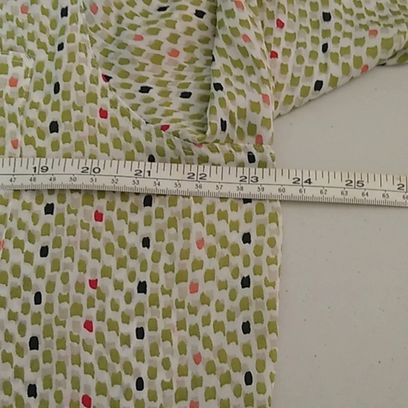 LIZ CLAIBORNE SILK LIKE, LONG SLEEVES WITH ROLL UP TABS  BLOUSE TUNIC TOP - Picture 5 of 6